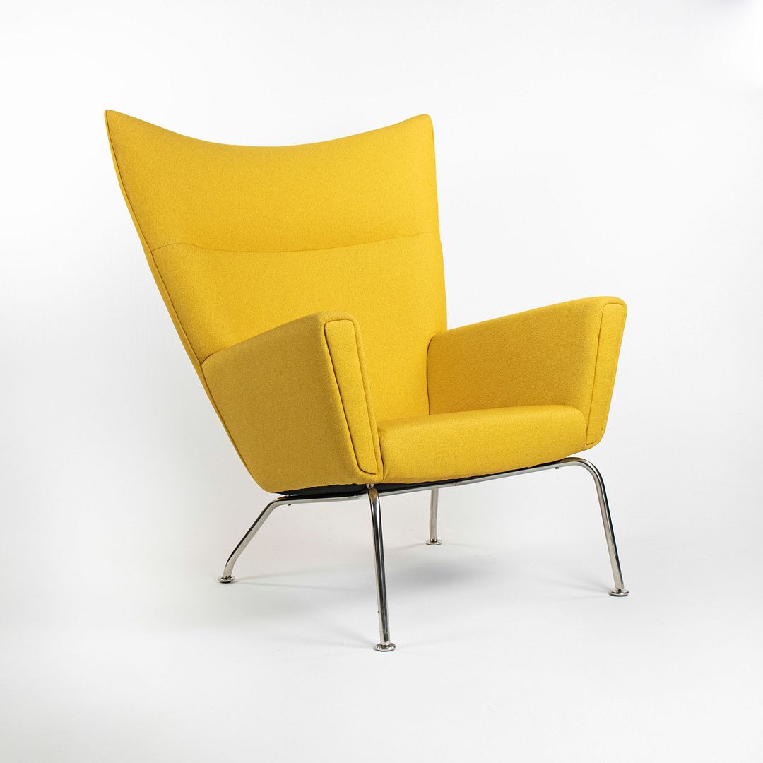 Model CH445 Wing Lounge Chair
