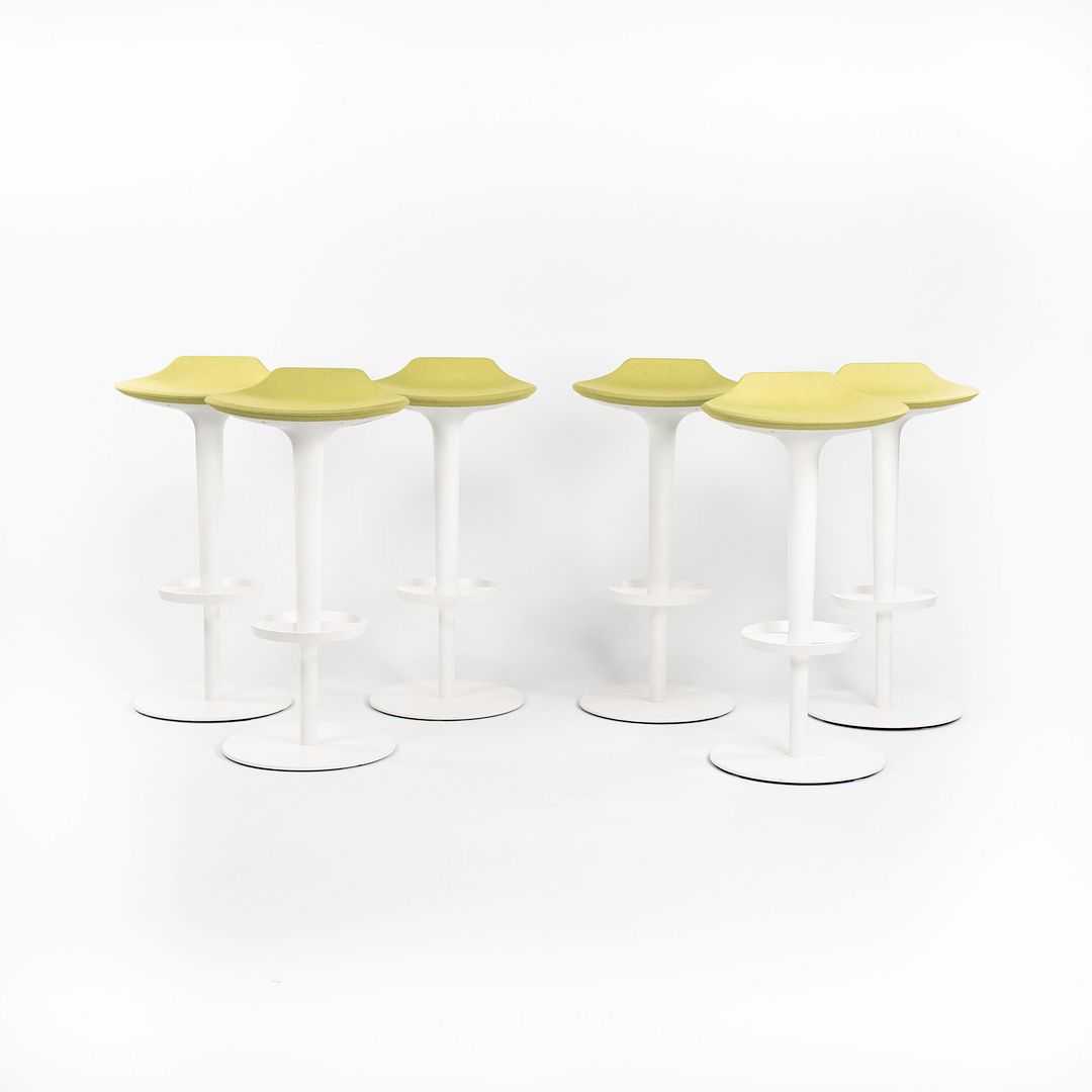 Babar Stool with Backrest
