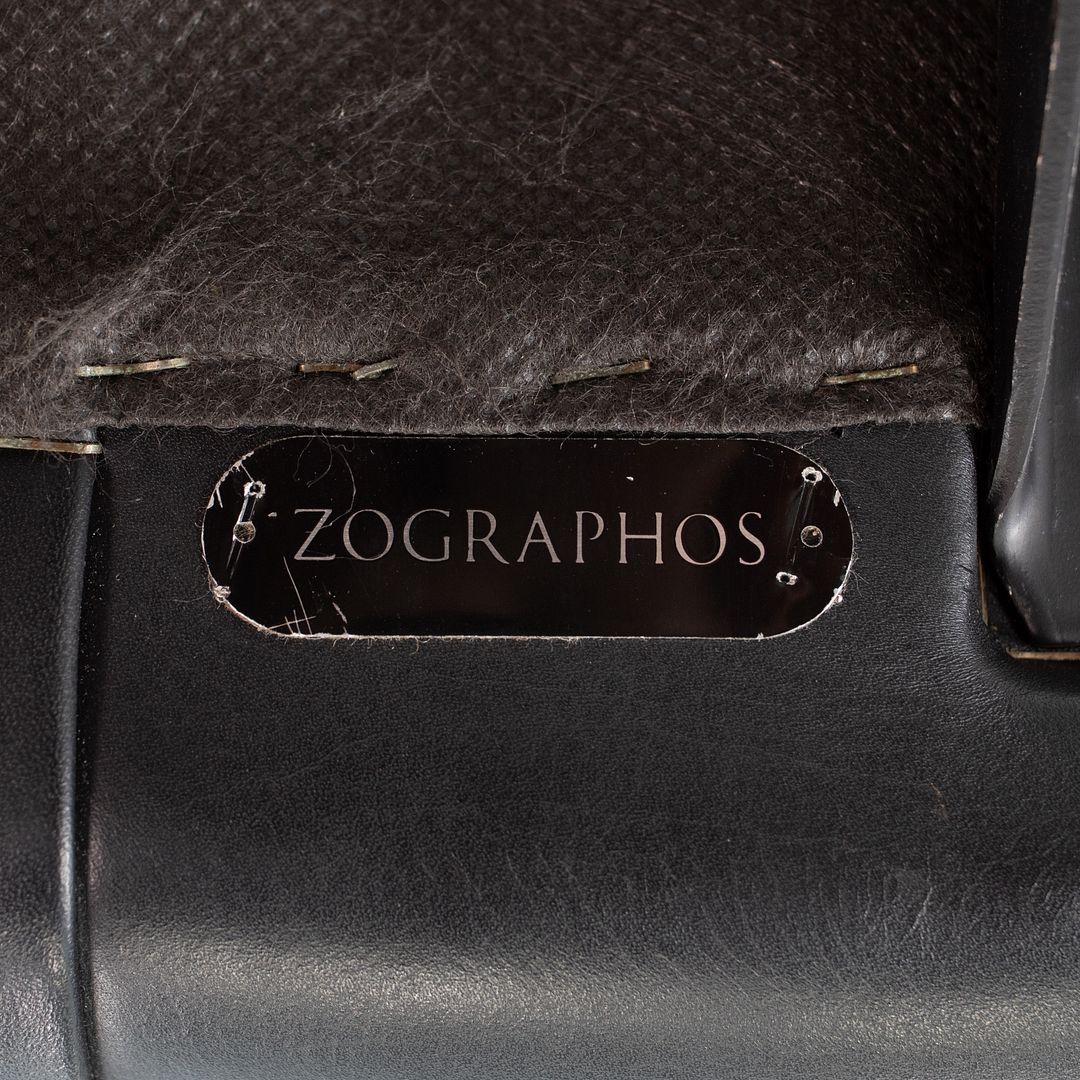 Alpha Bucket Executive Chair