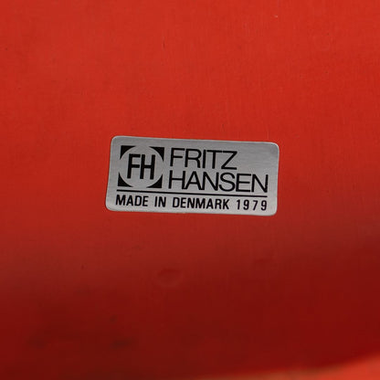 3117 Rolling Chair