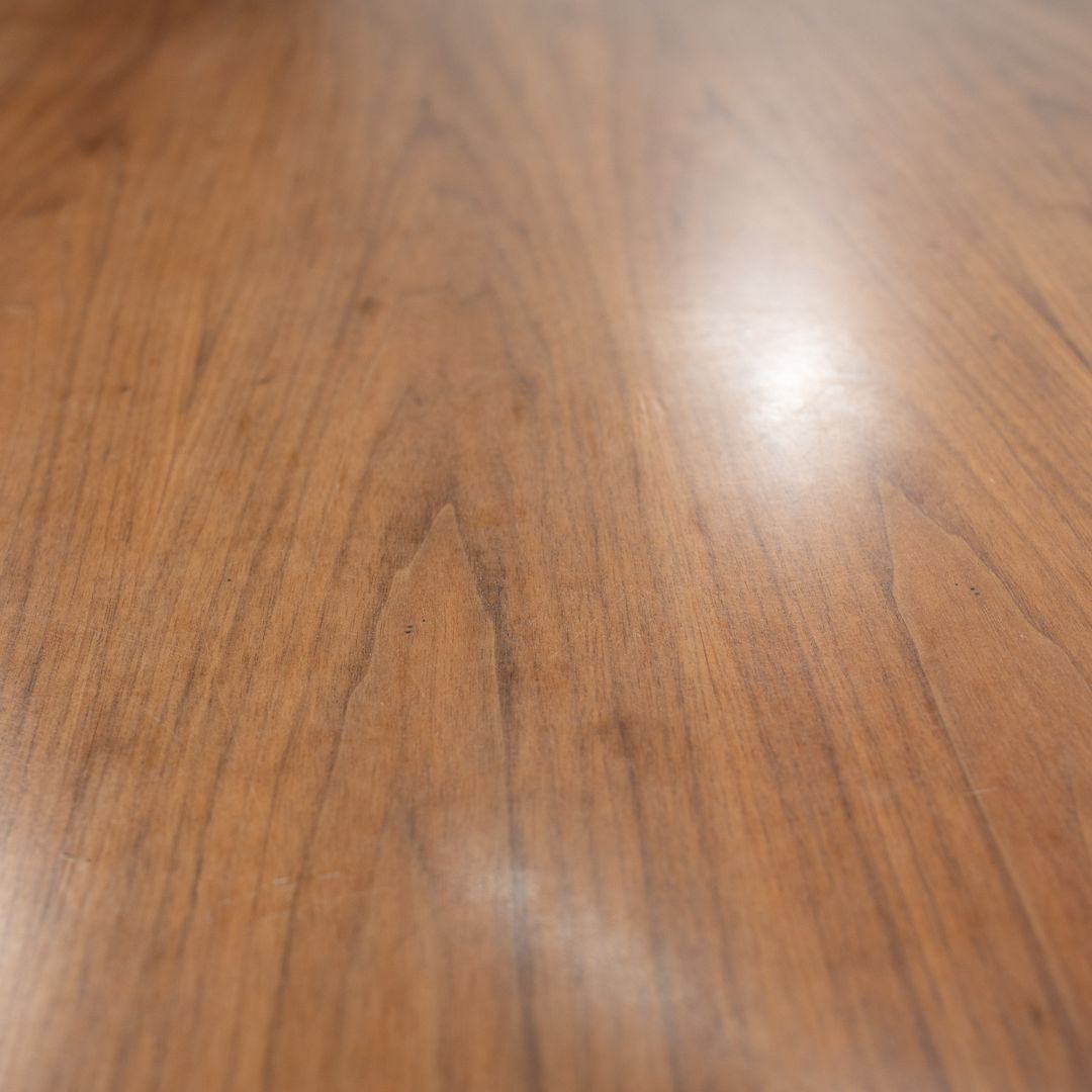 Soft Edge Curved Dining Table, N° 5259
