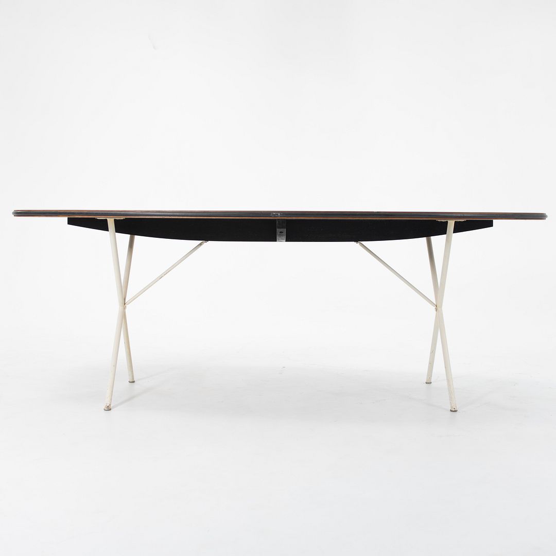 Soft Edge Curved Dining Table, N° 5259