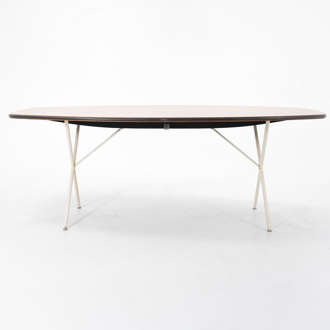 Soft Edge Curved Dining Table, N° 5259