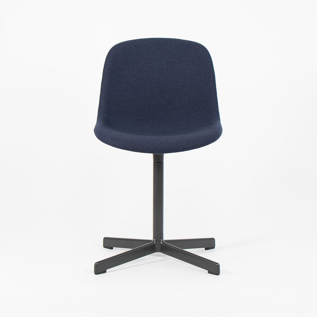 Neu 10 Upholstered Swivel Chair