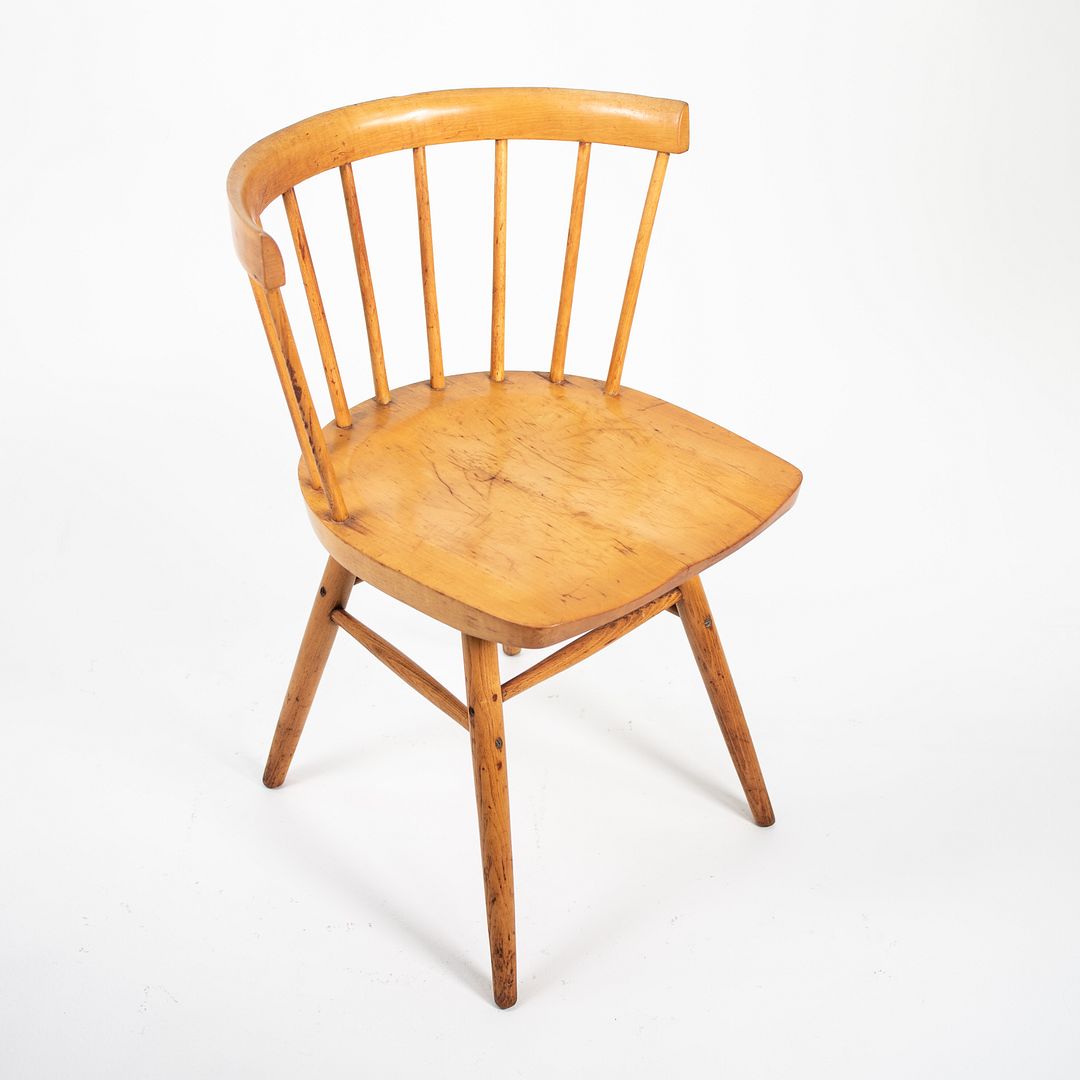 N19 Straight Chairs