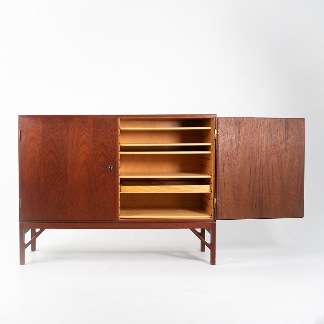 Model A 232 Cabinet