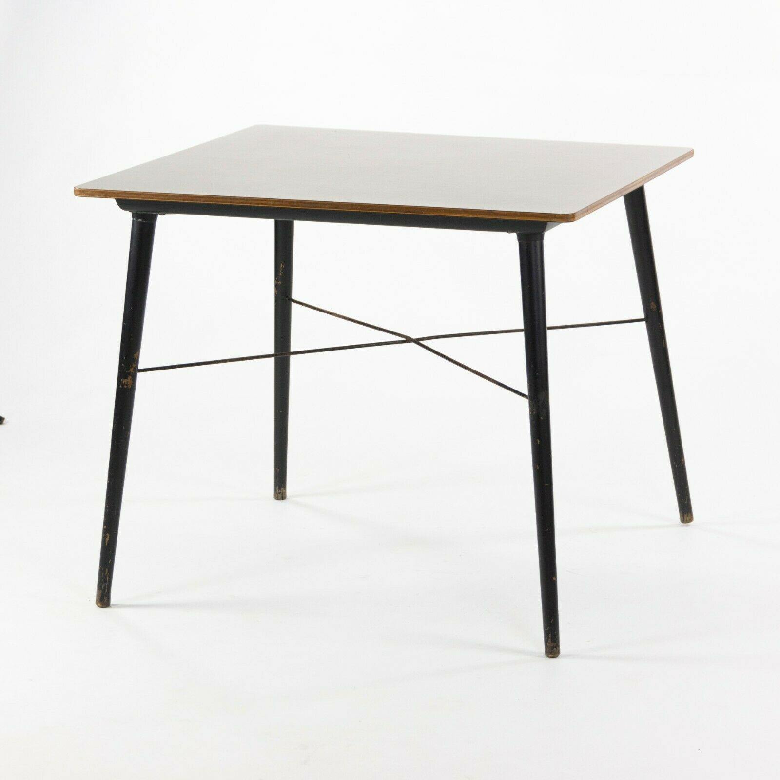 DTW 4 Dining Table