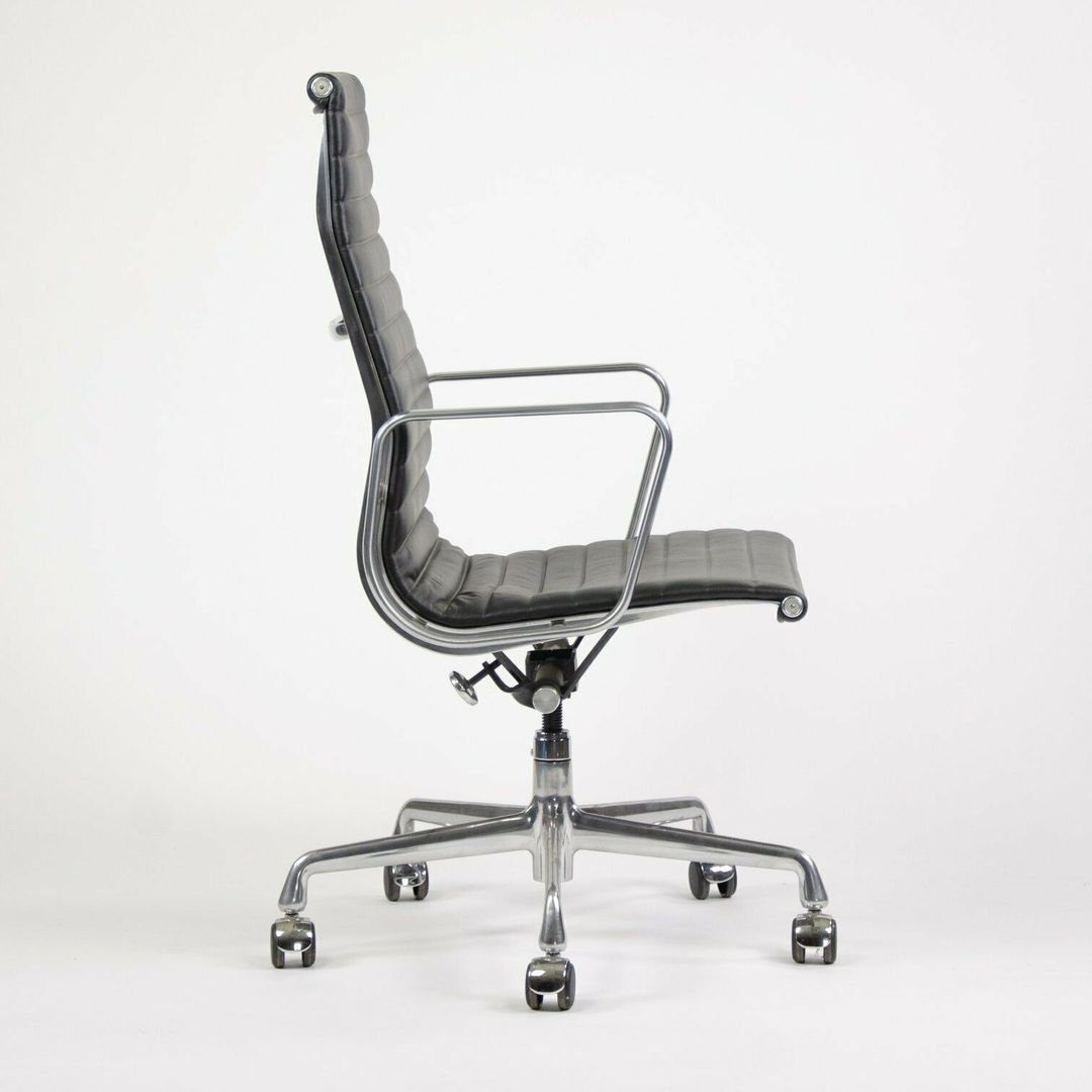 Aluminum Group Executive Chair