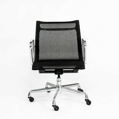 Eames Aluminum Management Chair