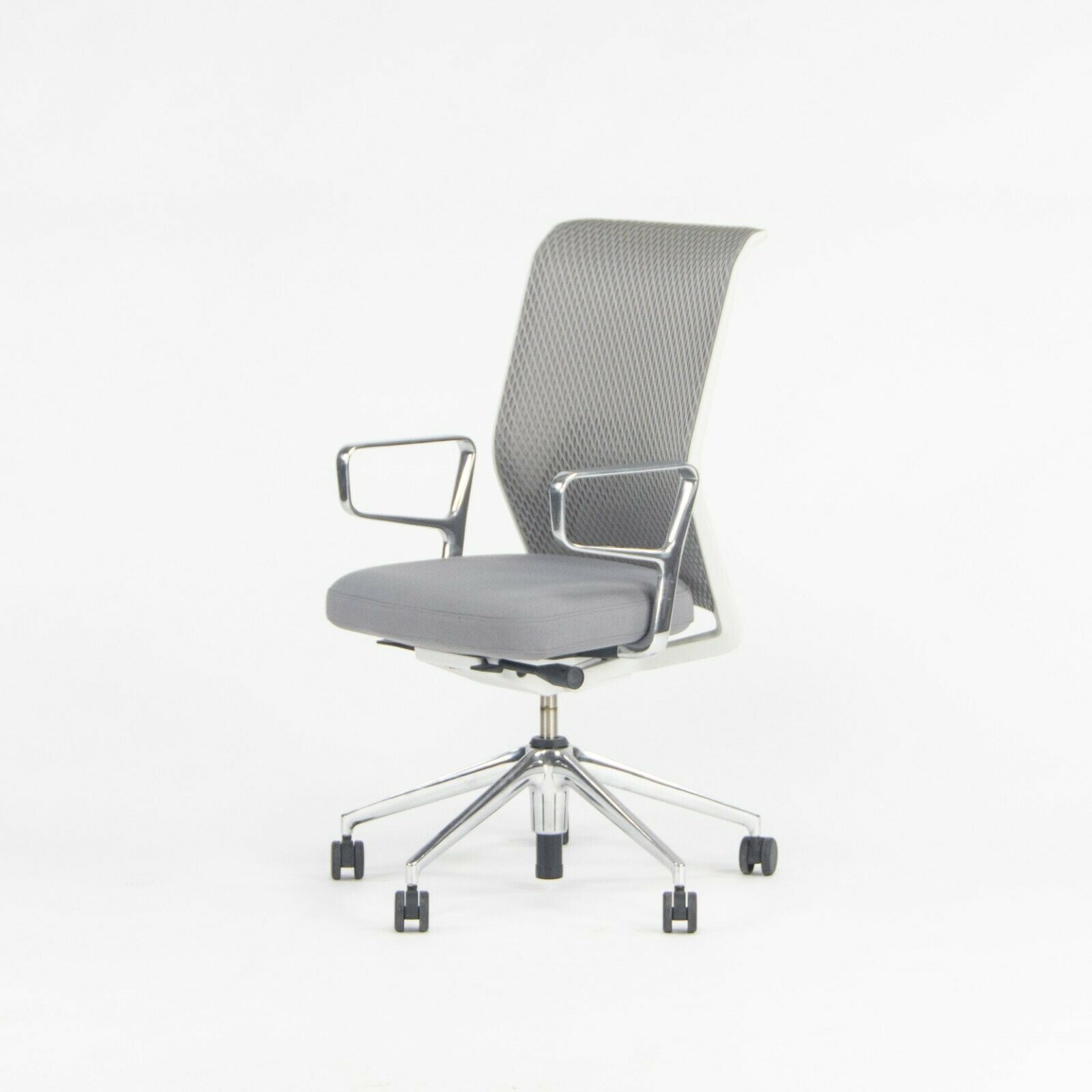 ID Mesh Chairs