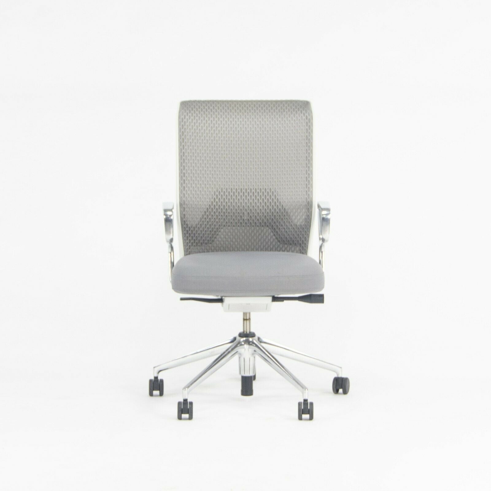 ID Mesh Chairs