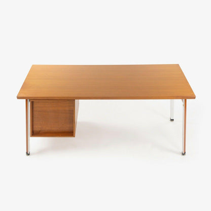 Model 963 Desk