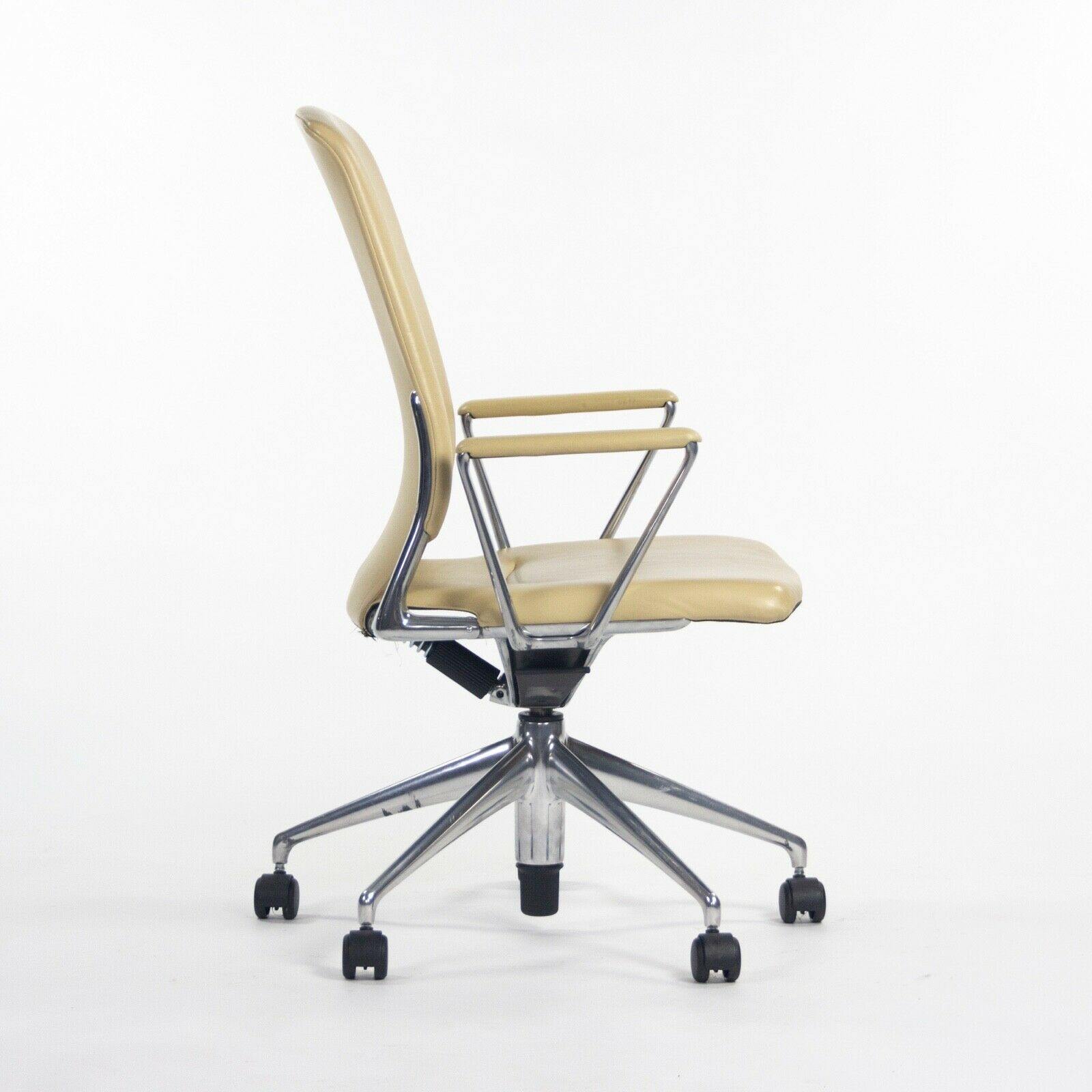 Meda Chair