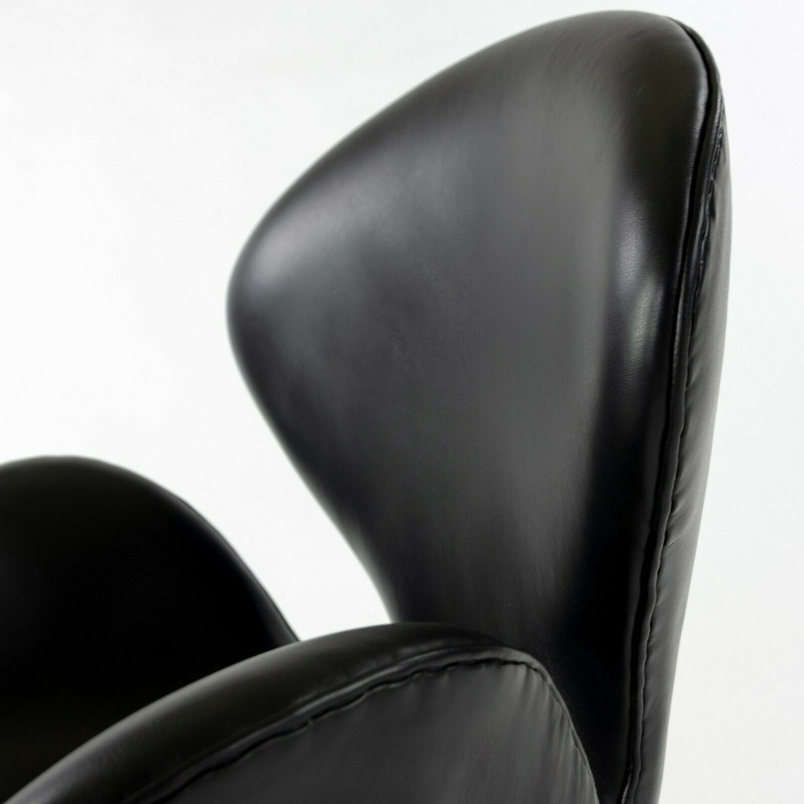 Swan Chair