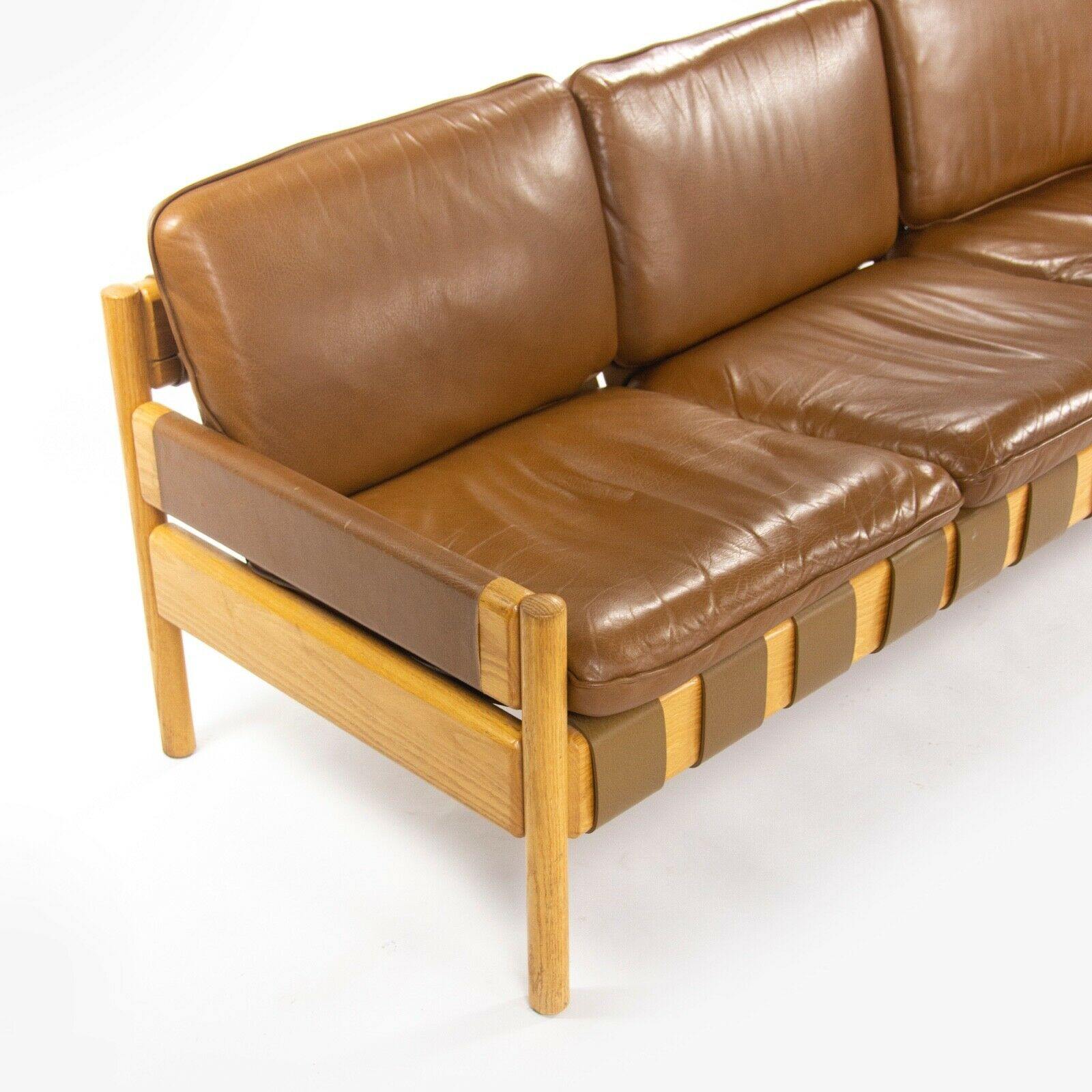 Saronis Sofa