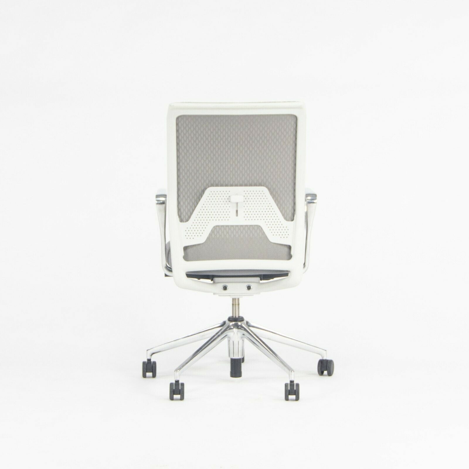 ID Mesh Chairs