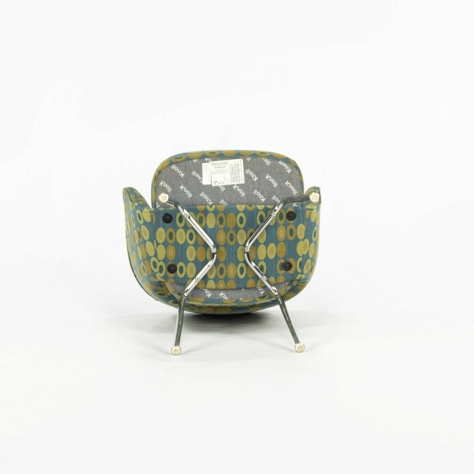 71 USB Armchair