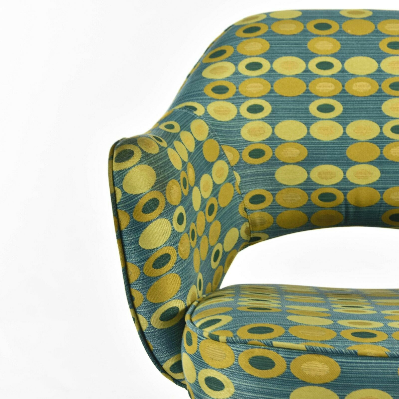 71 USB Armchair