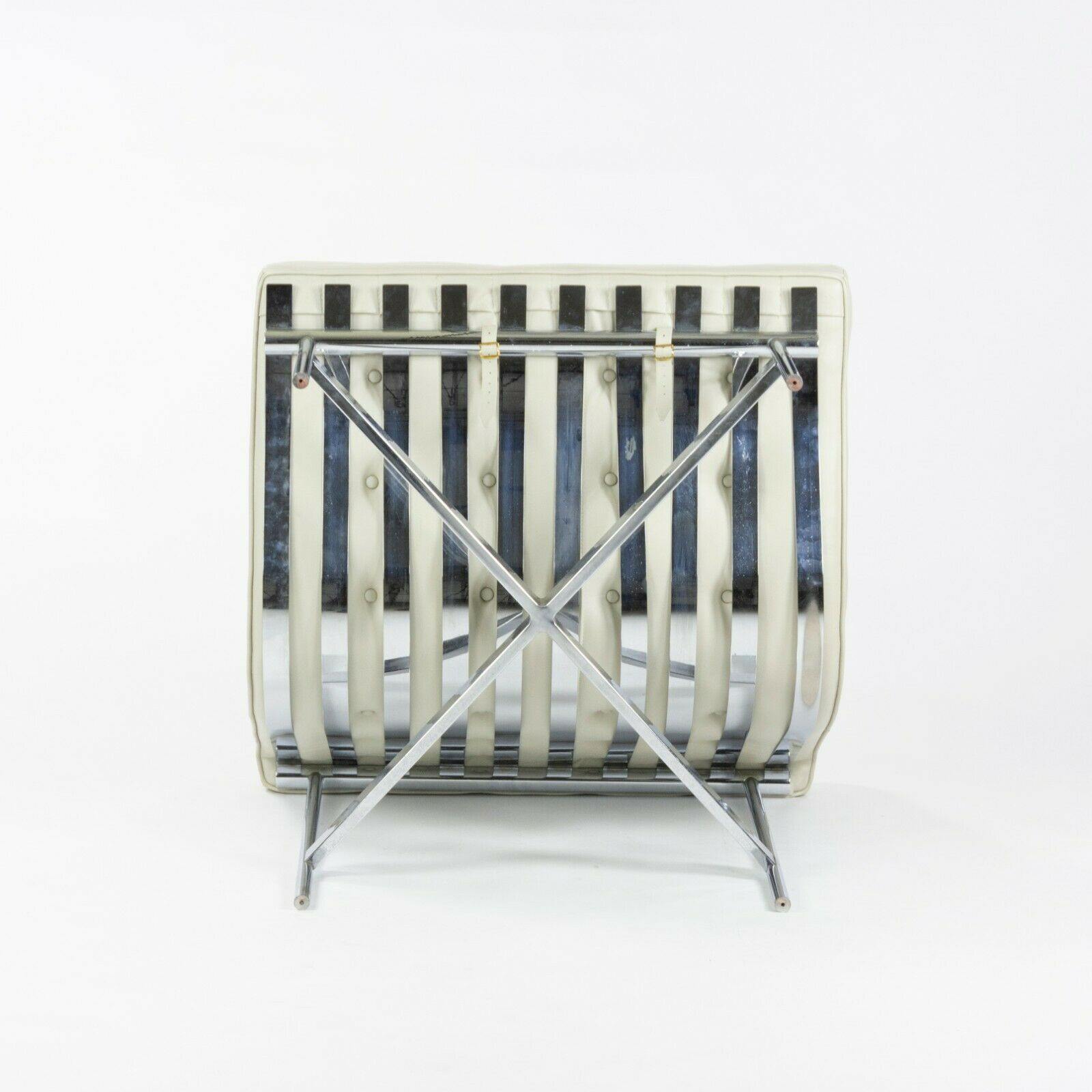 5-LC Lounge Chairs
