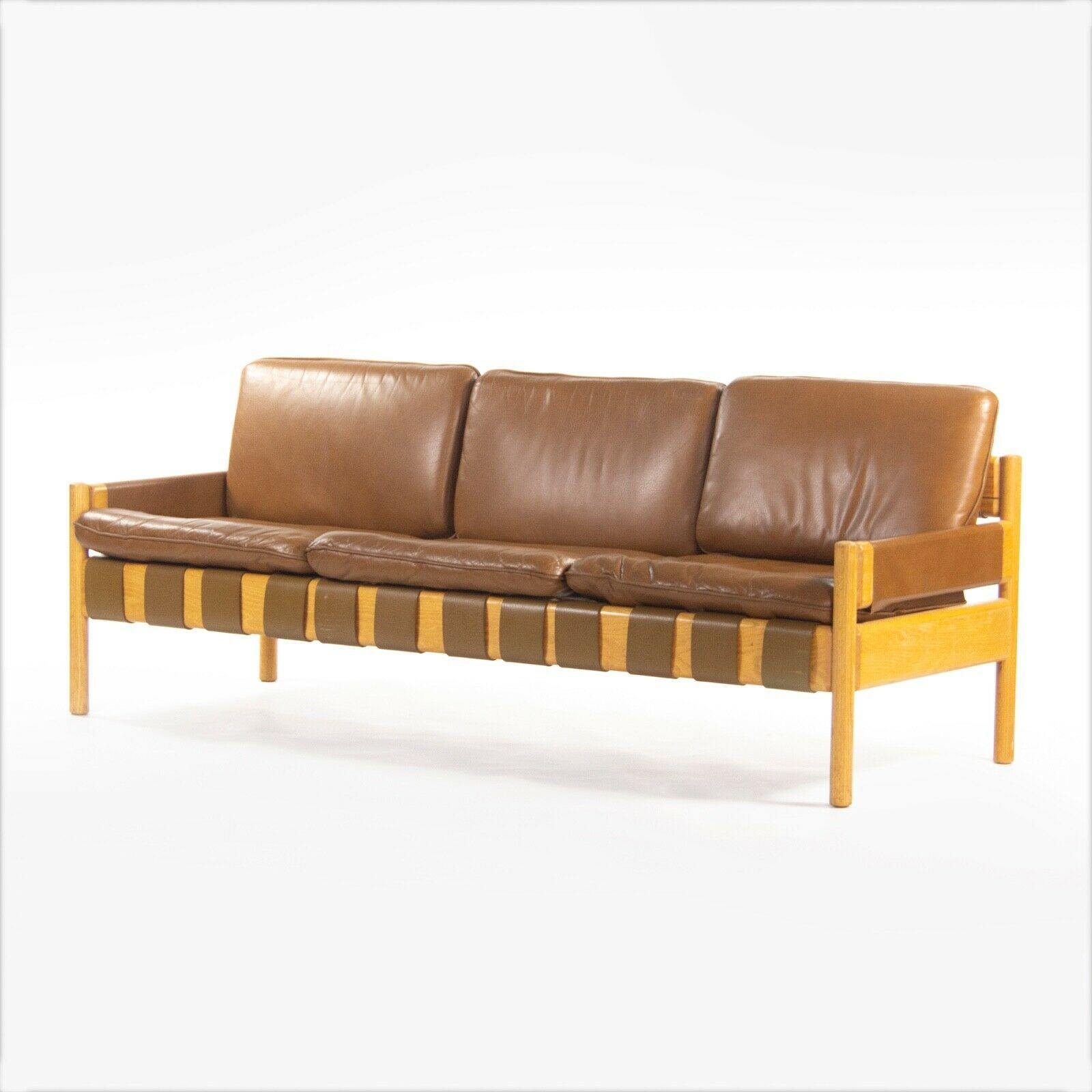 Saronis Sofa