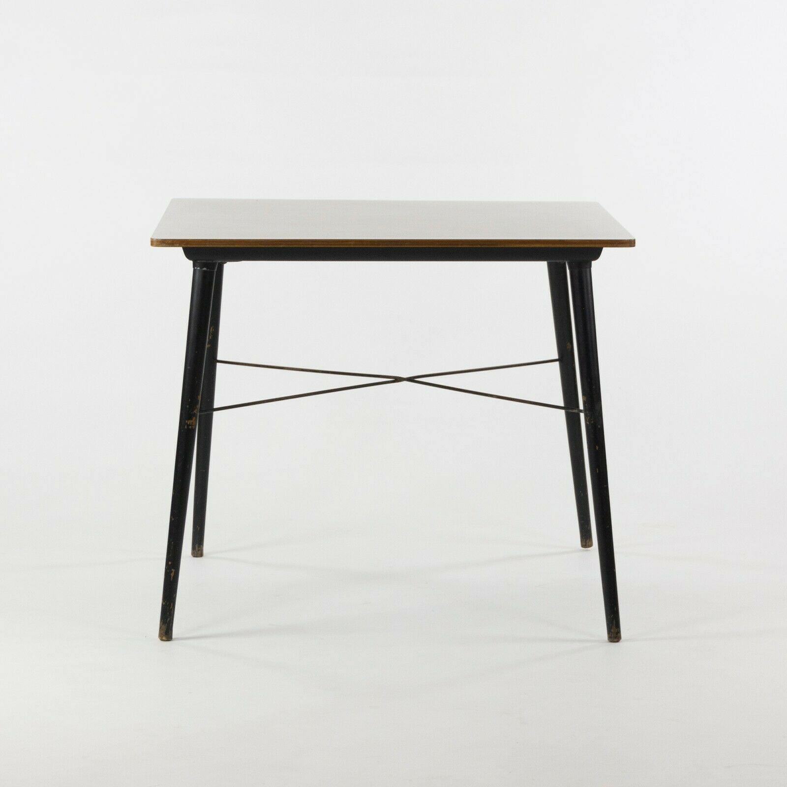 DTW 4 Dining Table