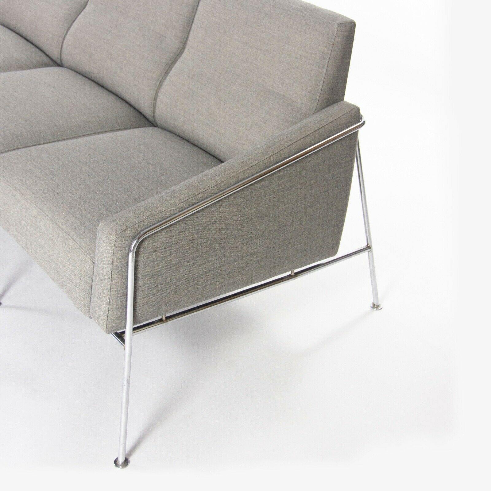 3300/4 Sofa