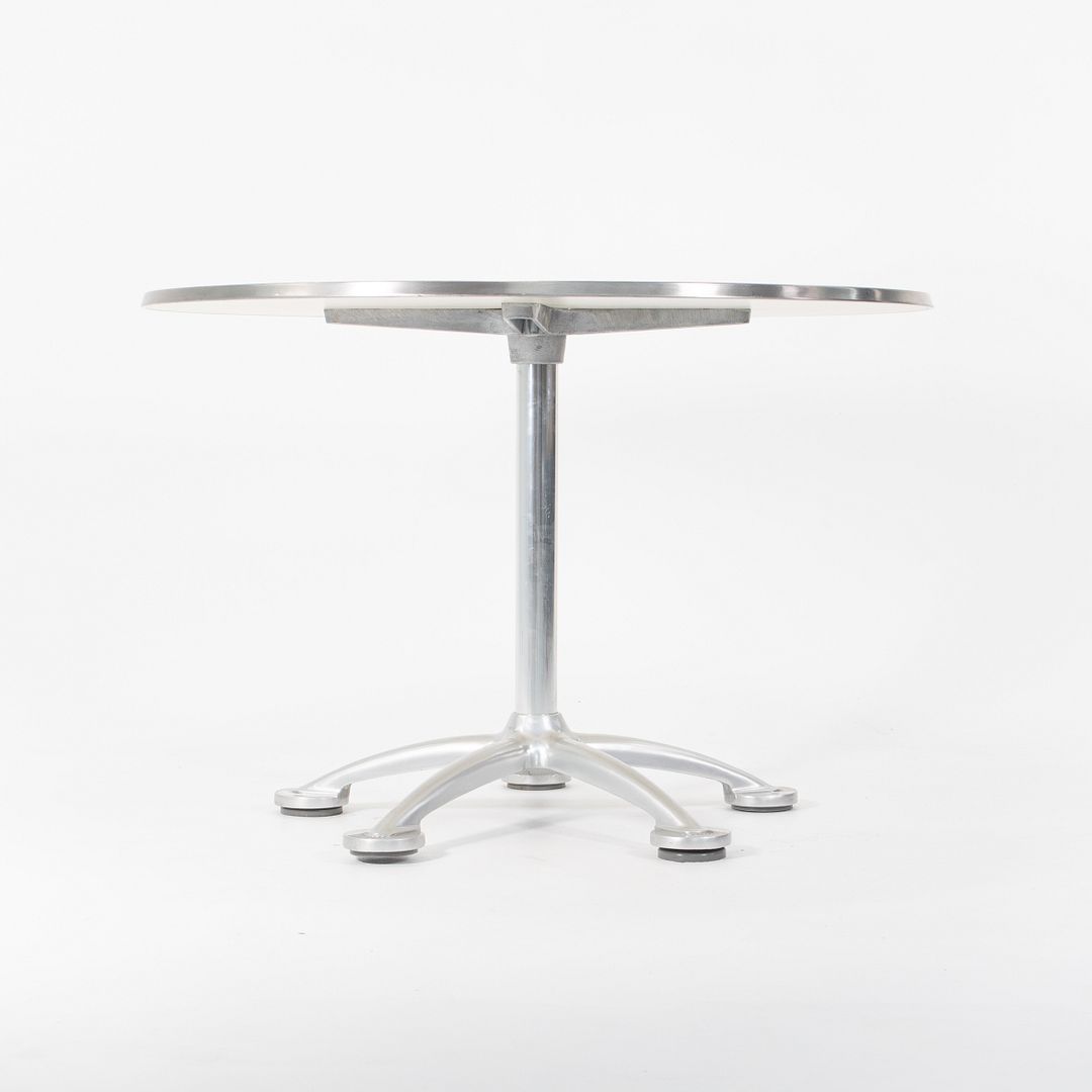 Pensi Outdoor Table