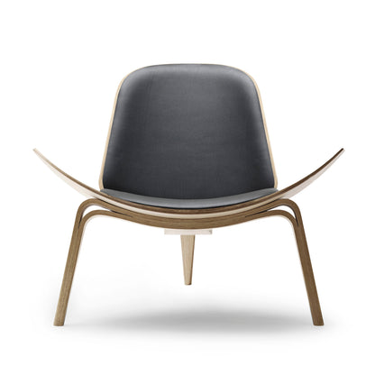 CH07 Shell Lounge Chair