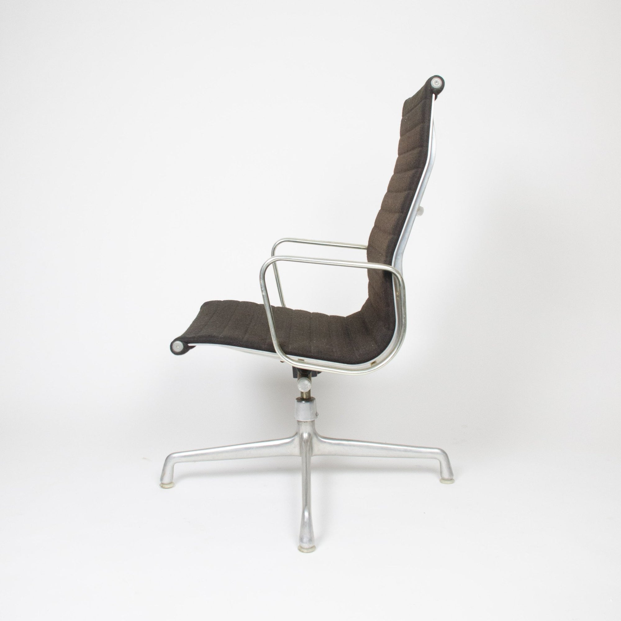 Aluminum Executive Chair