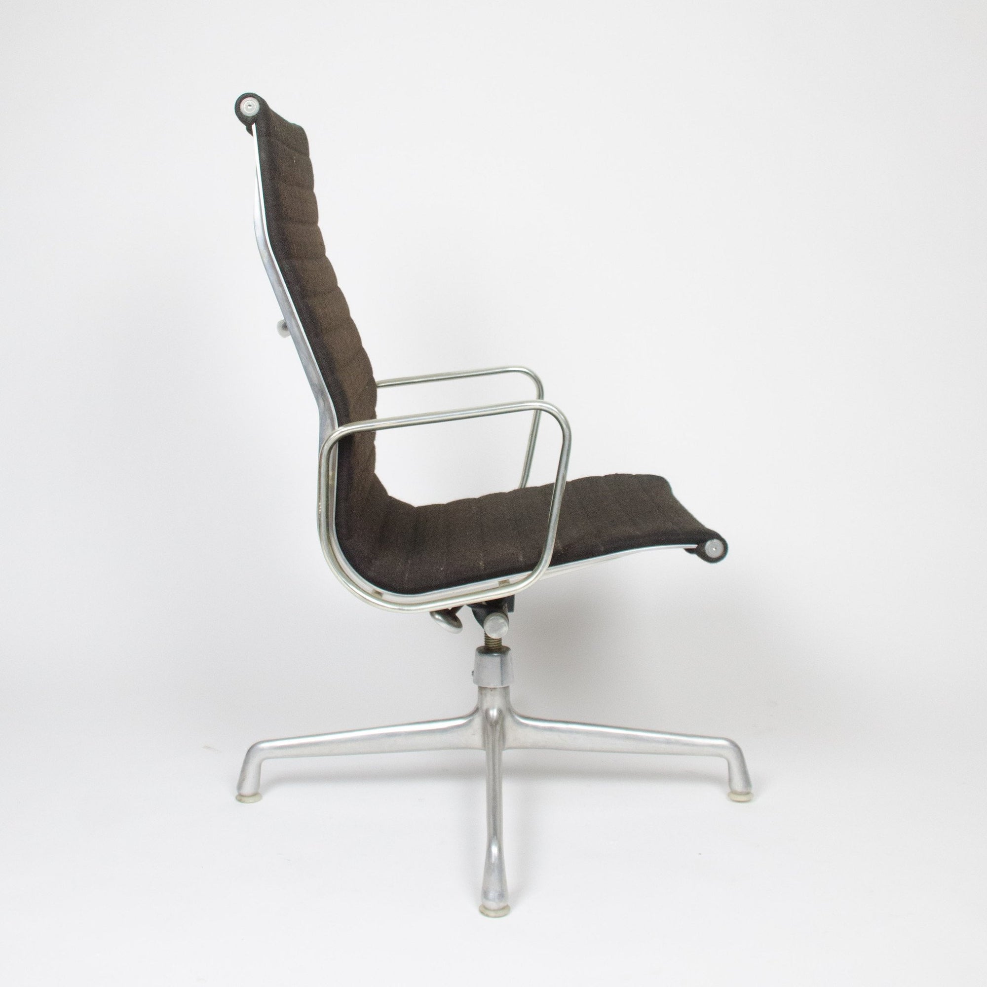 Aluminum Executive Chair