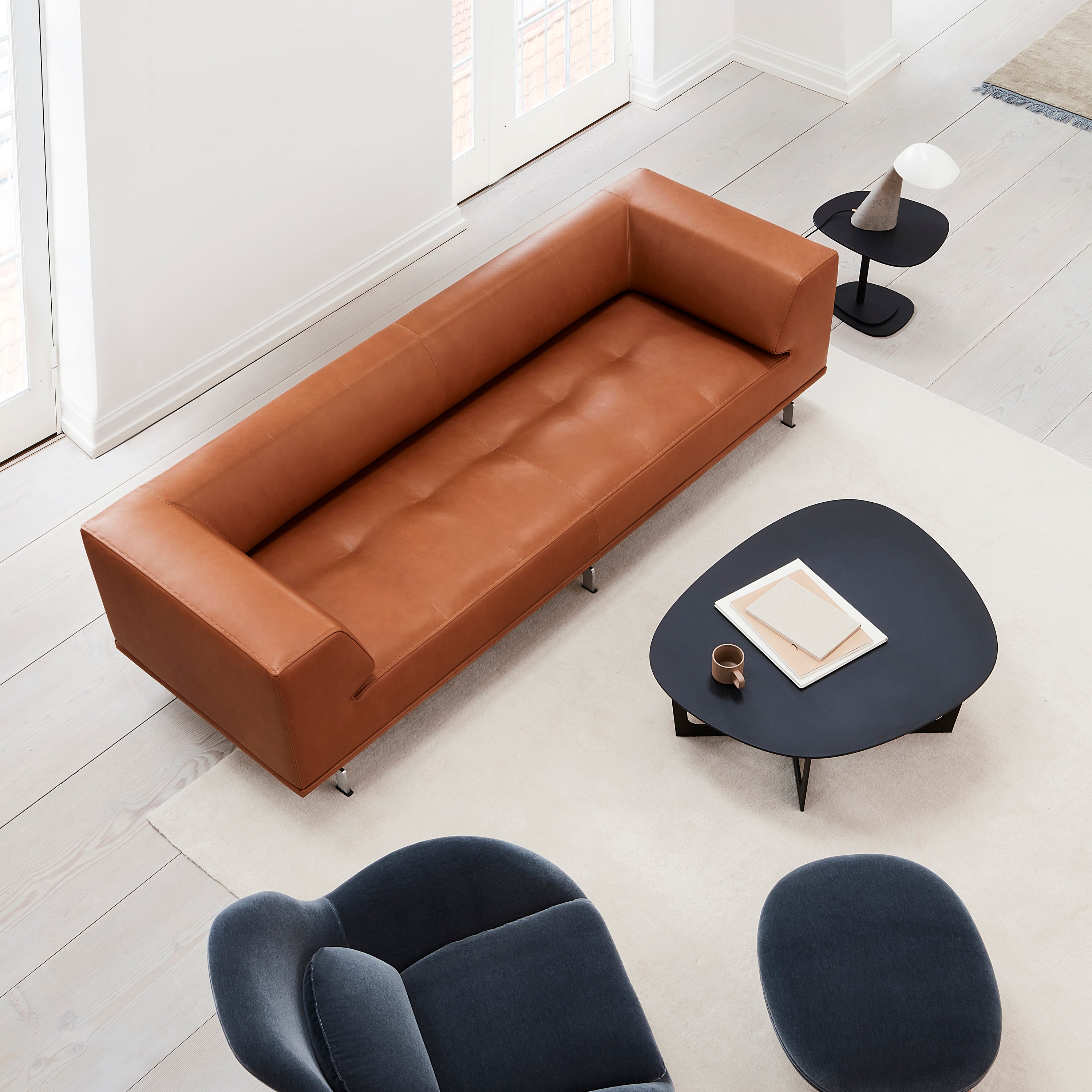 Insula Coffee Table
