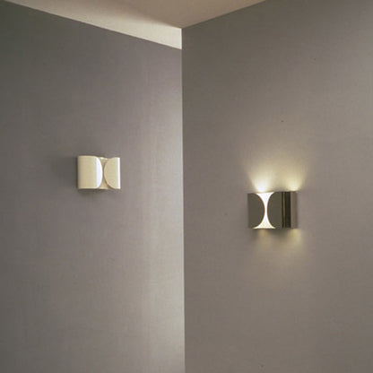 Foglio Wall Lamp