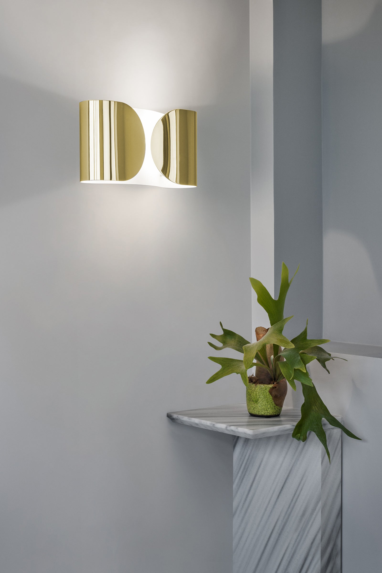 Foglio Wall Lamp