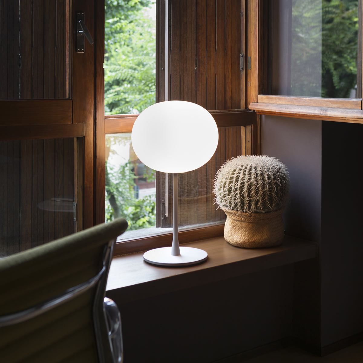 Glo-Ball Table Lamp
