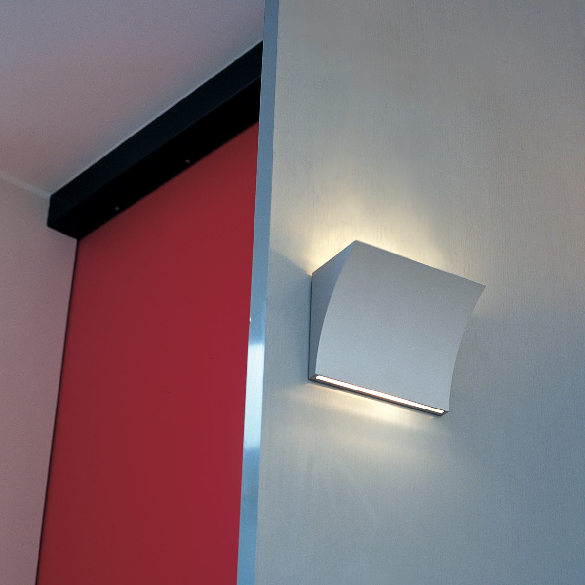 Pochette Up/Down LED Wall Lamp