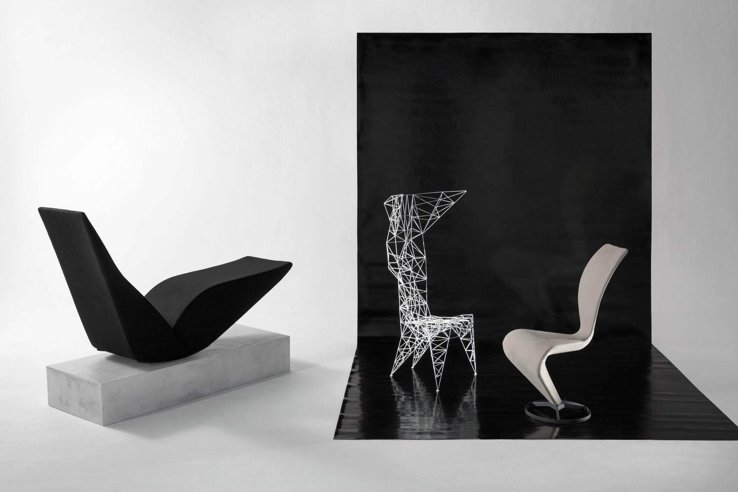S Chair