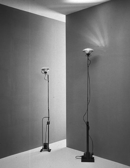 Toio LED Floor Lamp