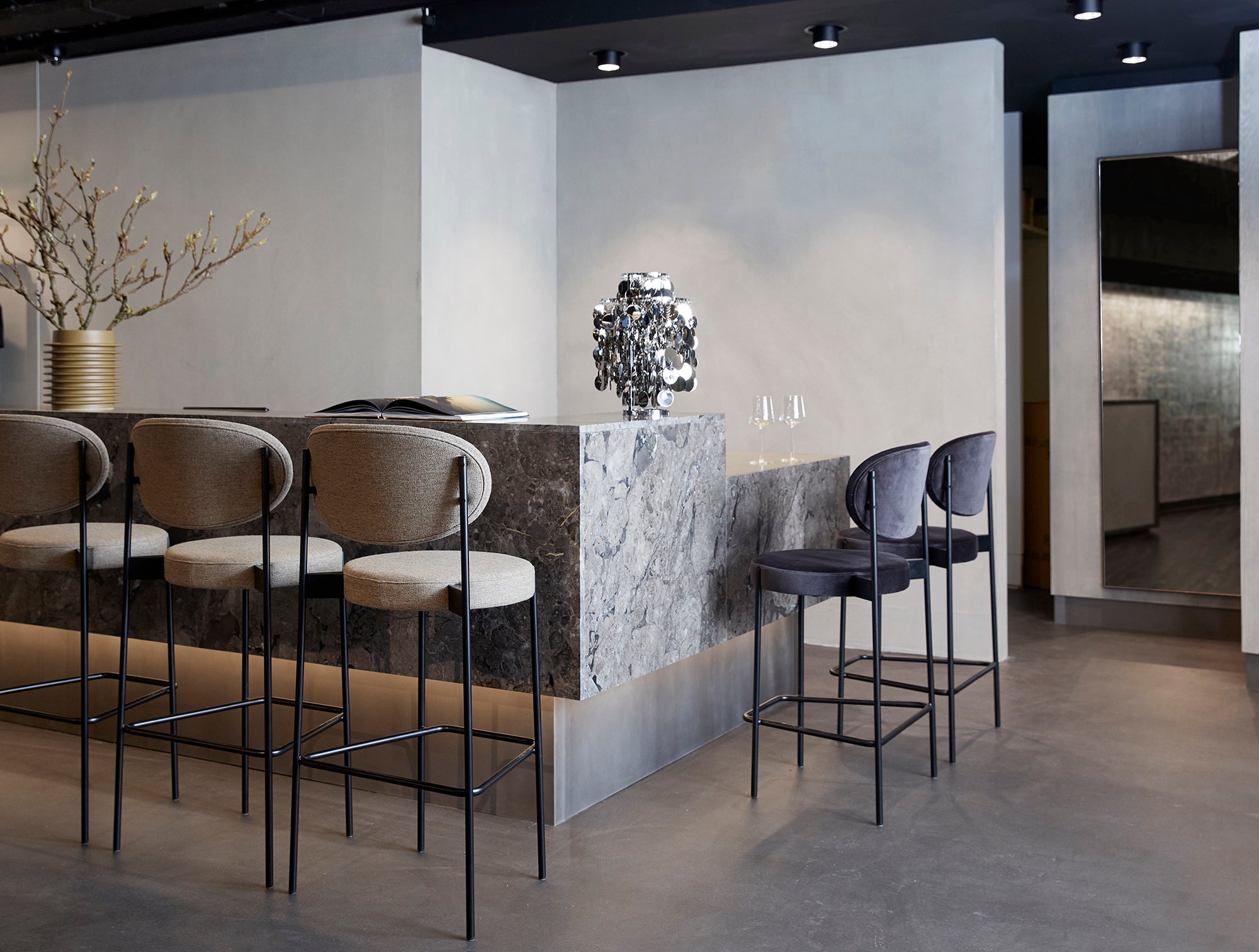 Series 430 Counter and Bar Stool