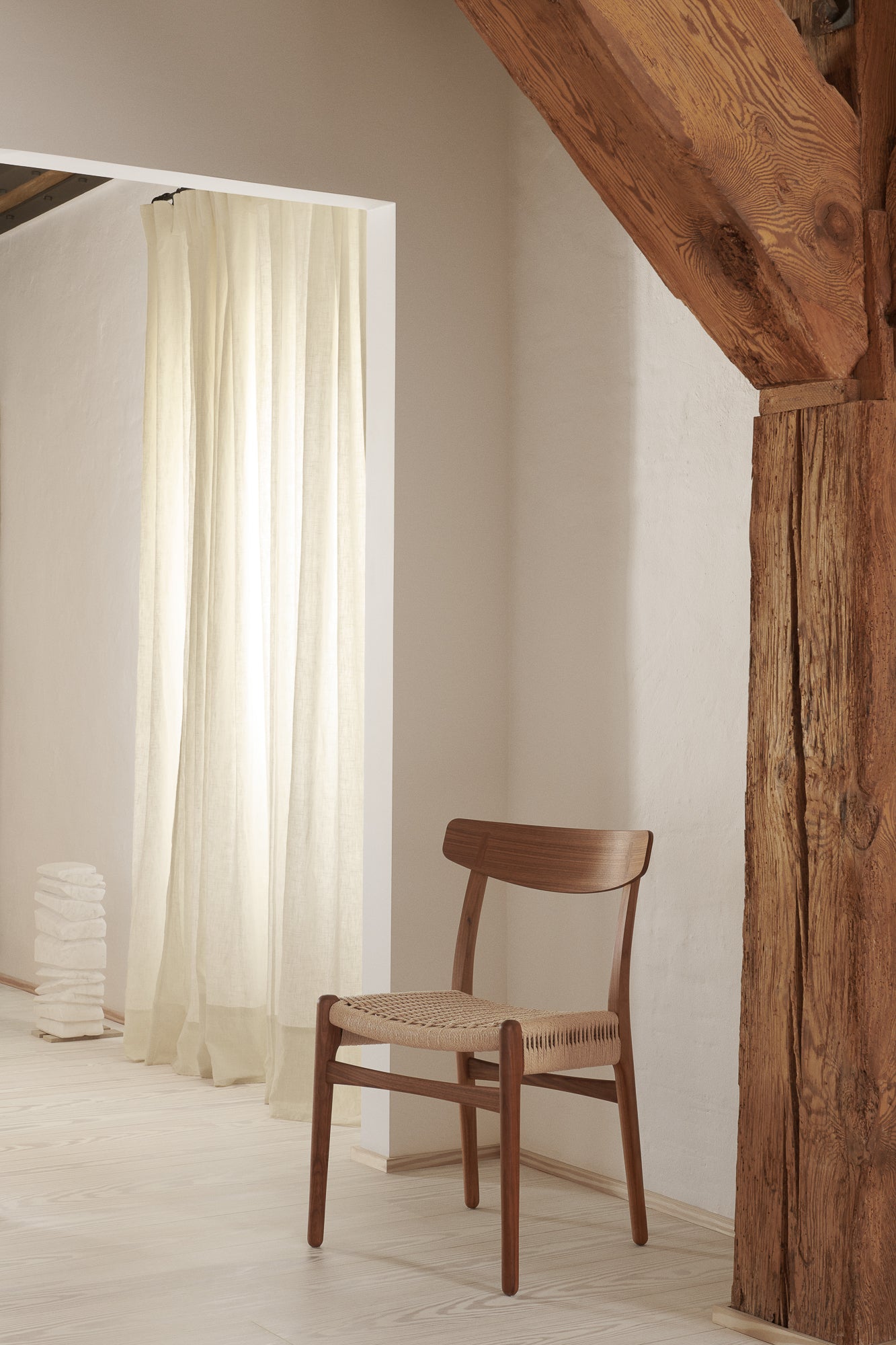 CH23 Dining Chair