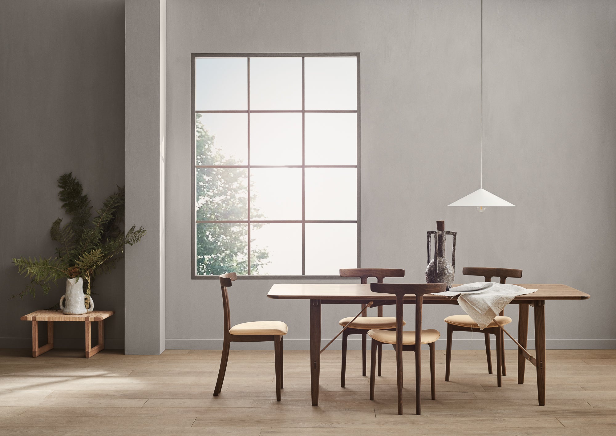 BM1160 Hunting Table