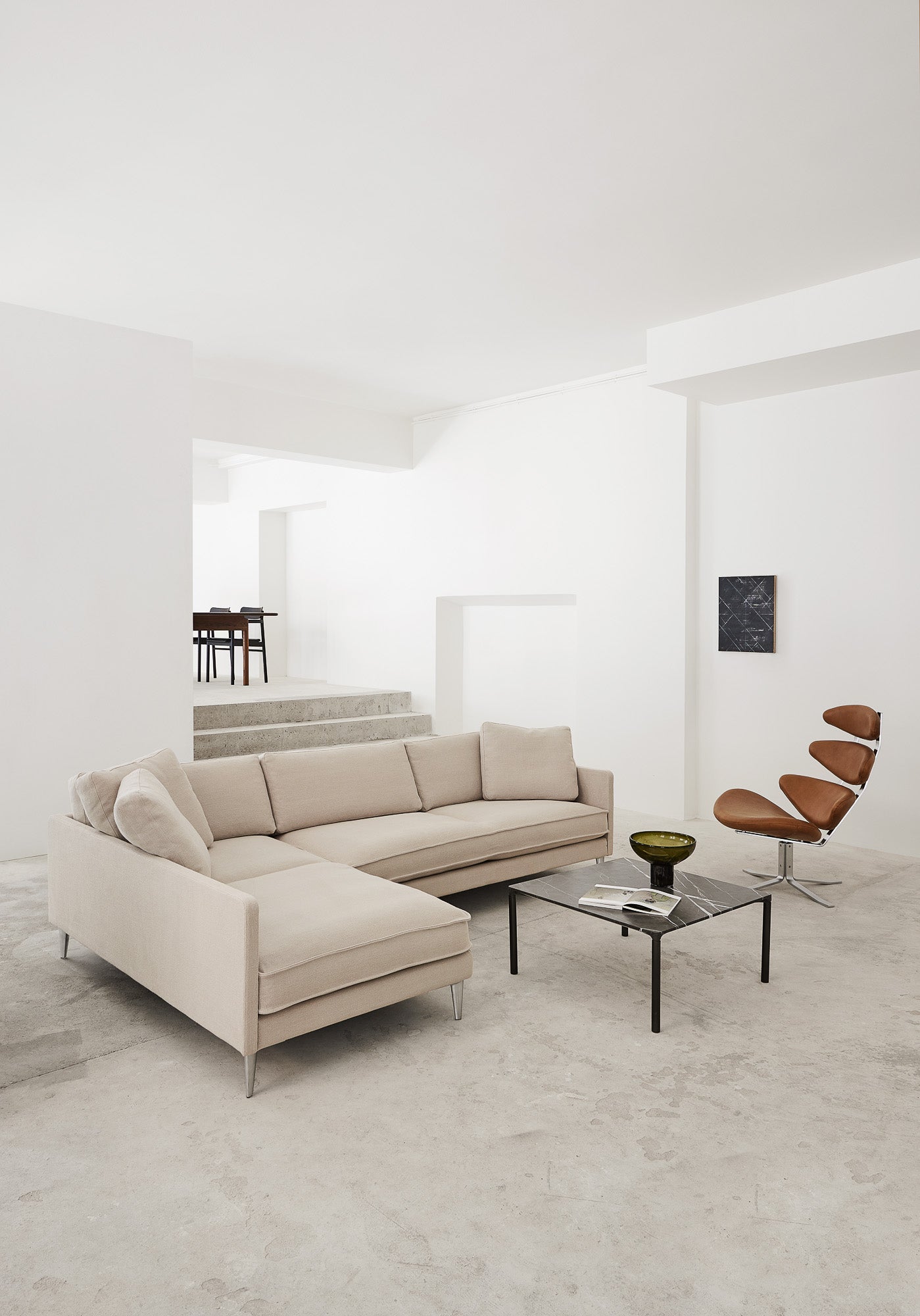 Corona Lounge Chair