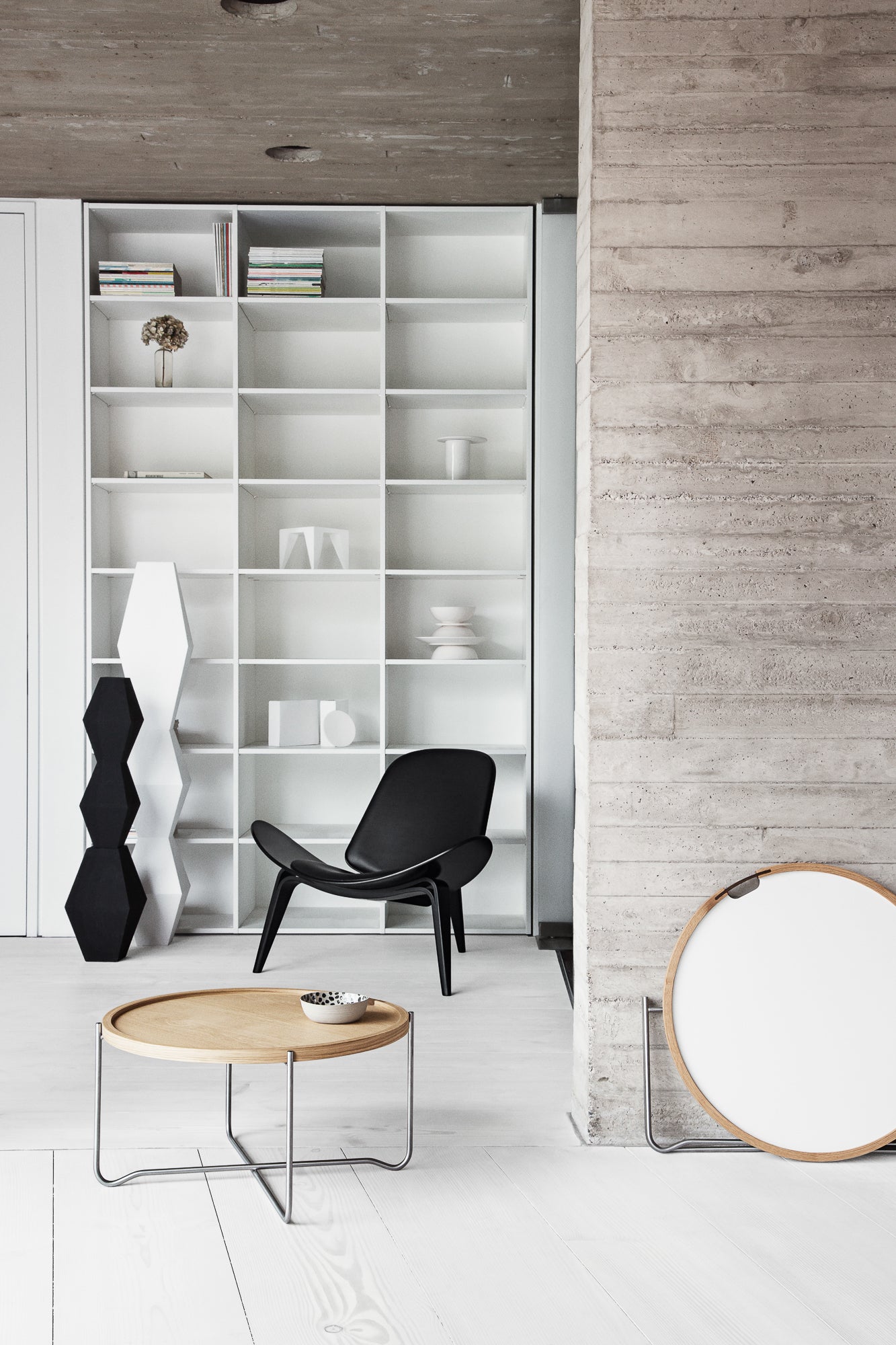 CH07 Shell Lounge Chair